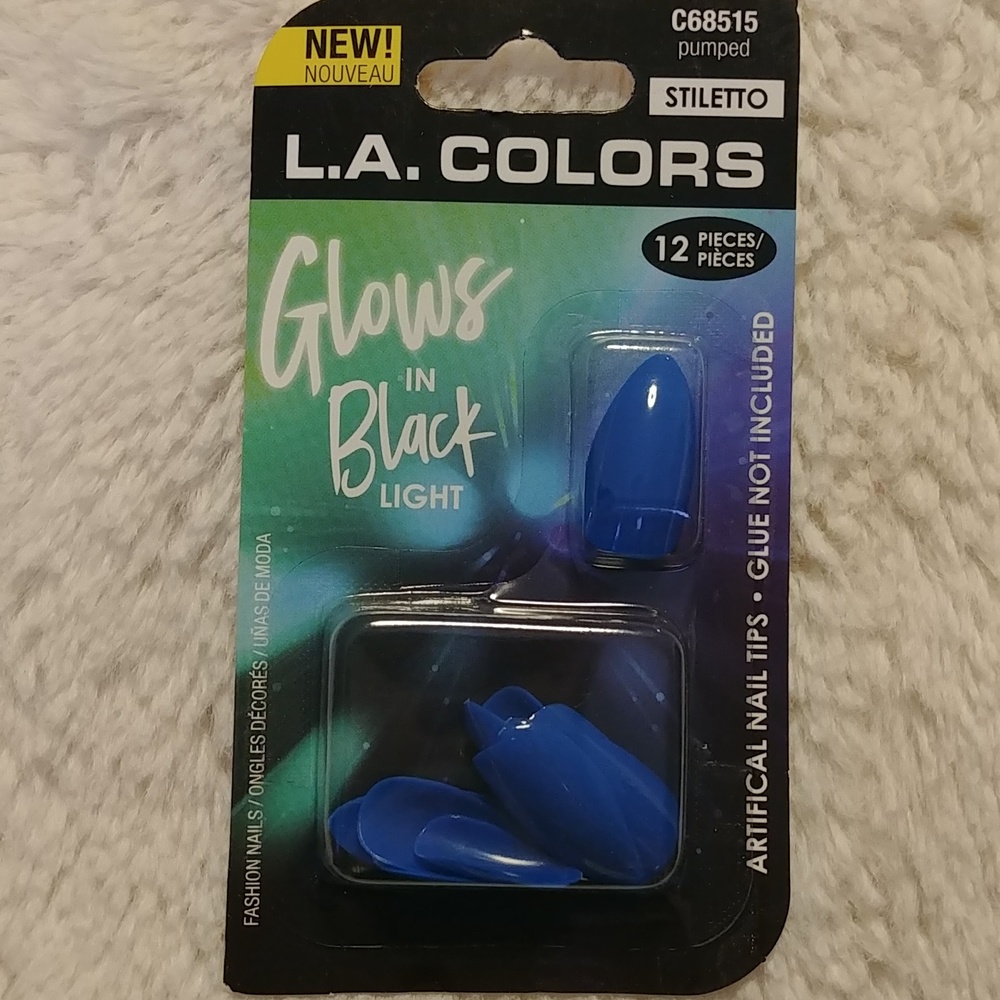 🎉2/$16 L.A. Colors Glow in Black Light Nails